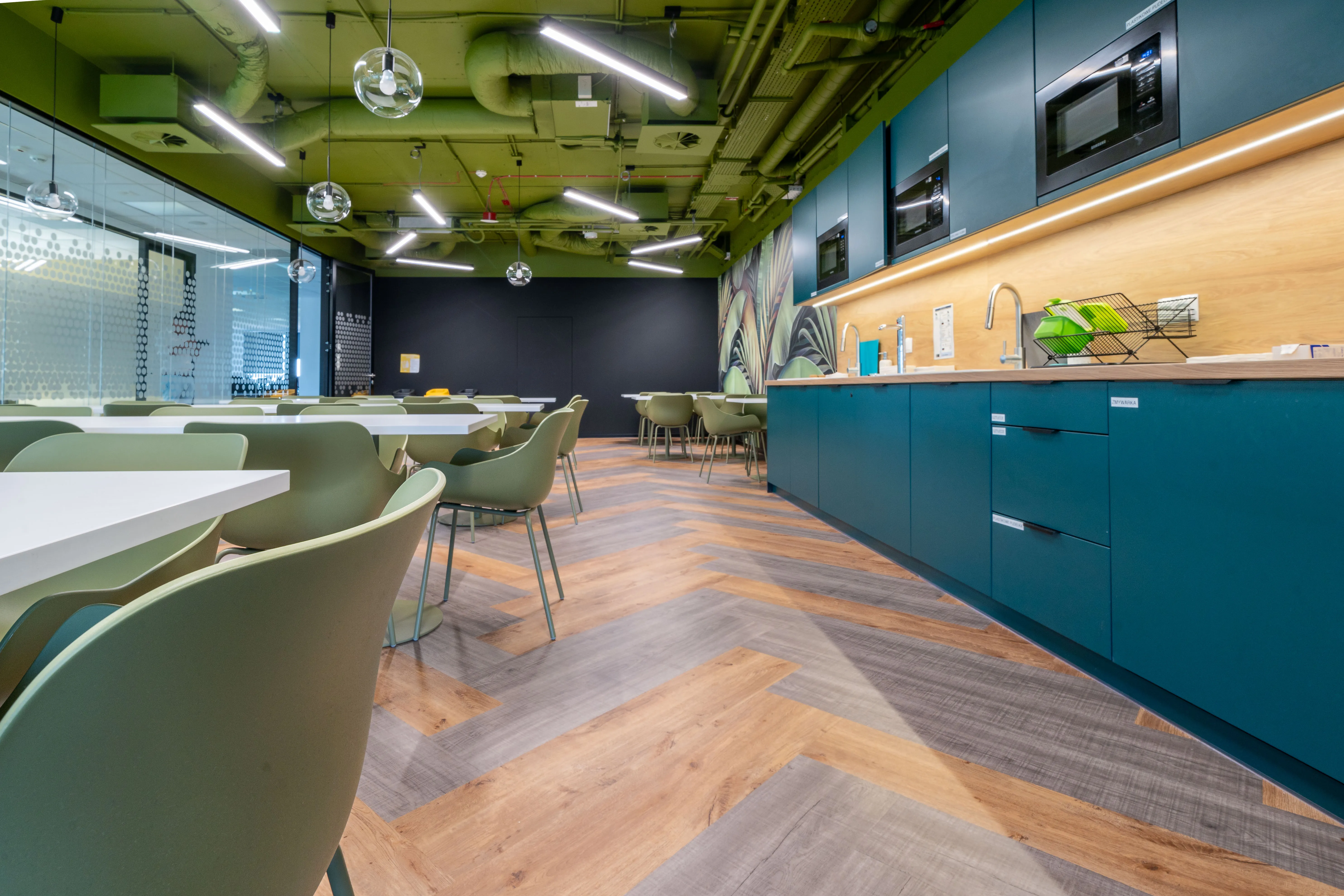 Abakus Logistics - workstations