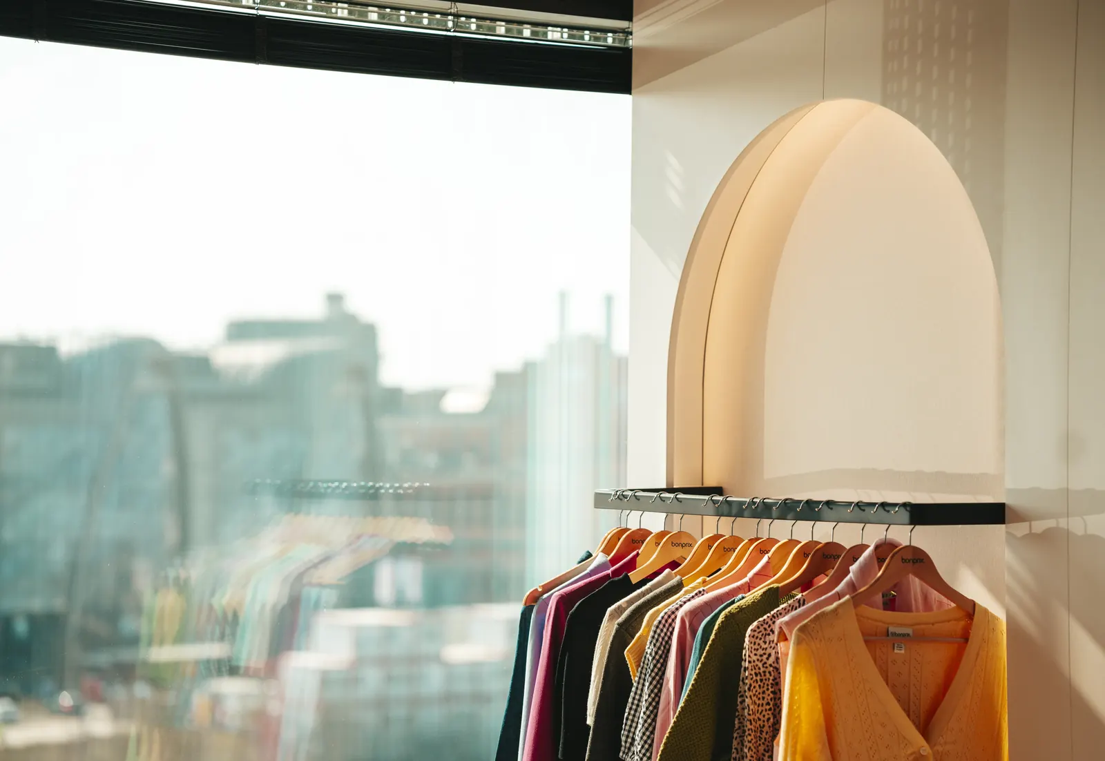 Bonprix - clothing rack display