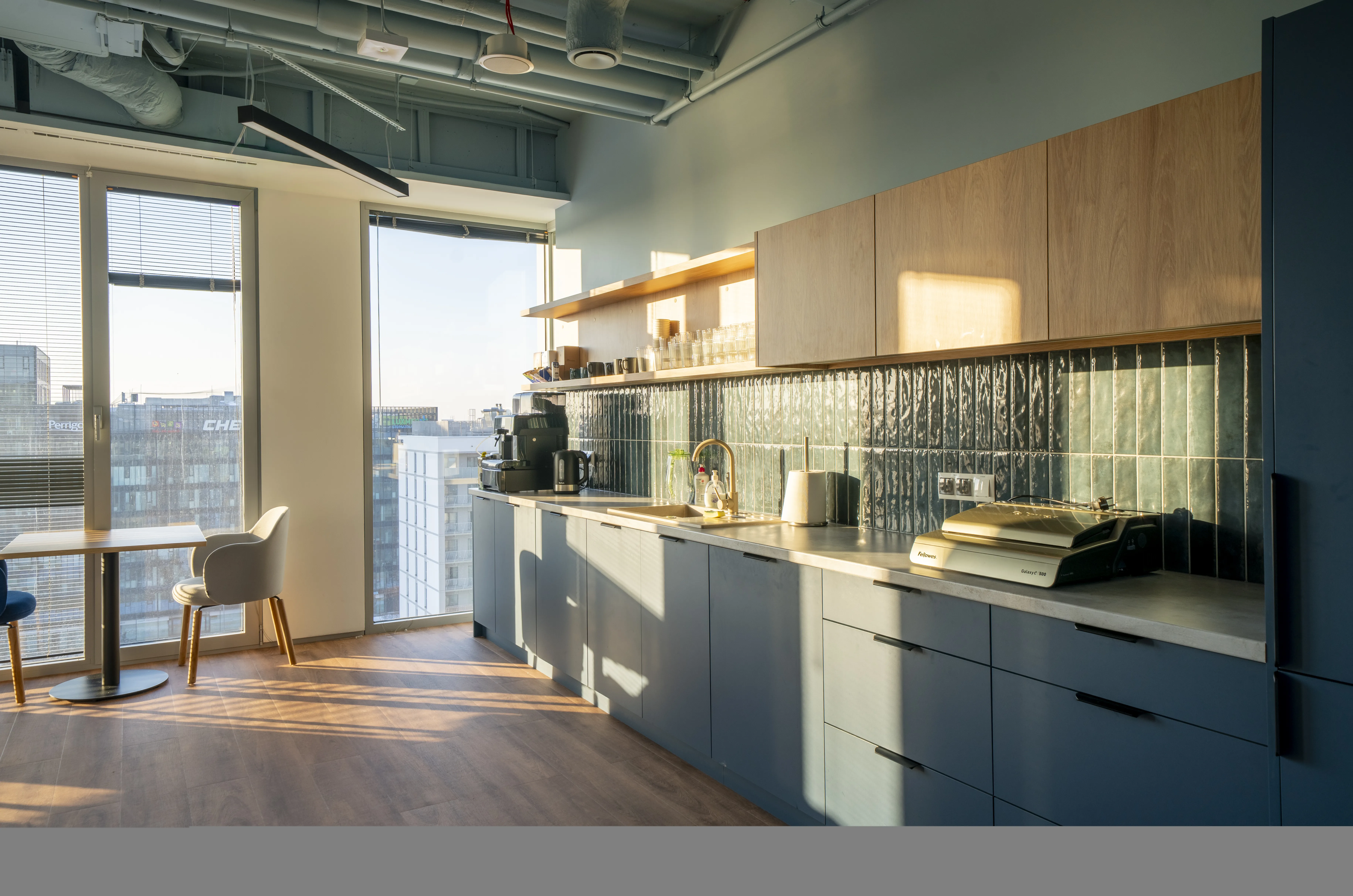Bureau Veritas - modern kitchen with city view