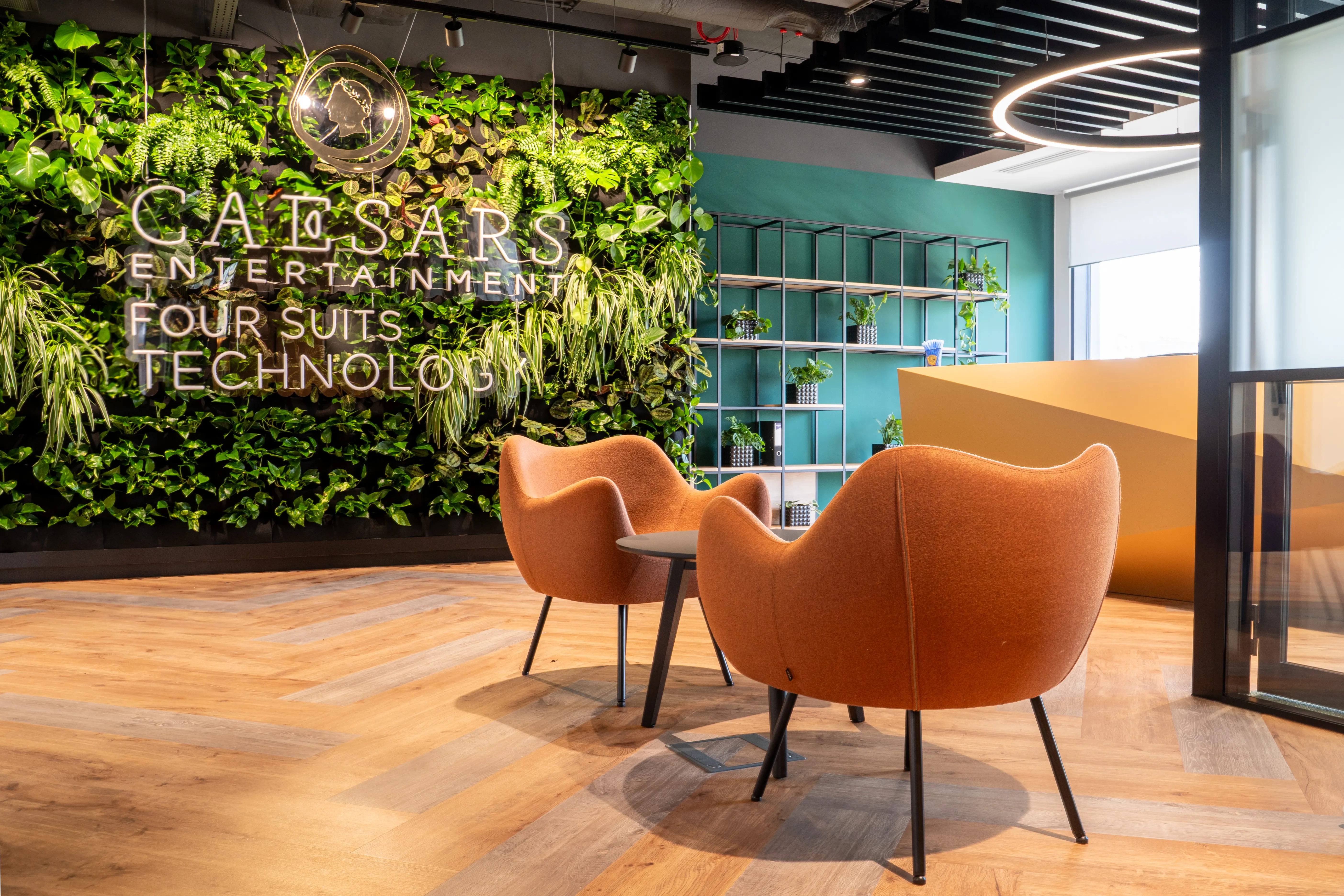 Four Suits Technology - office interior