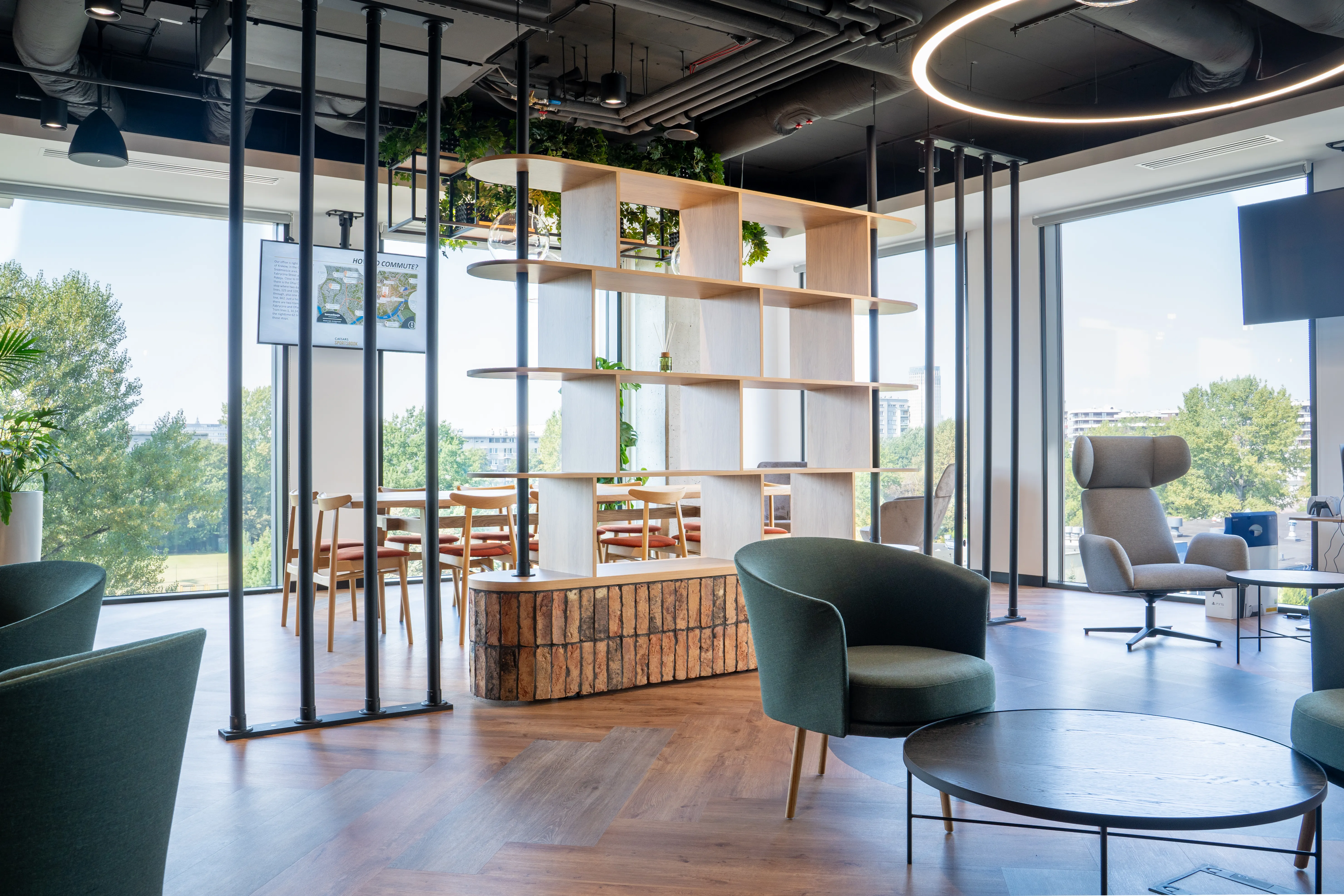 Four Suits Technology - lounge area