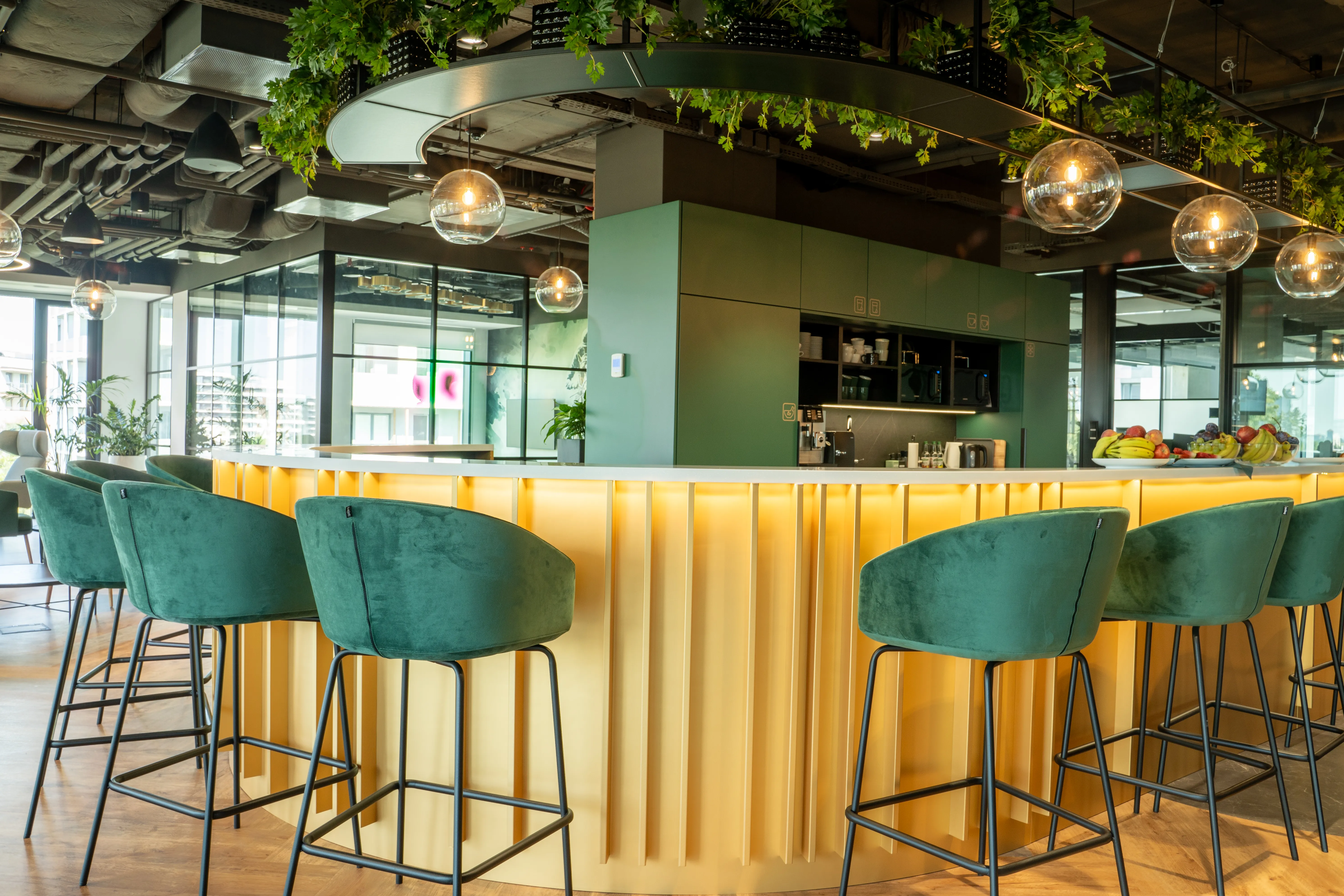 Four Suits Technology - meeting room